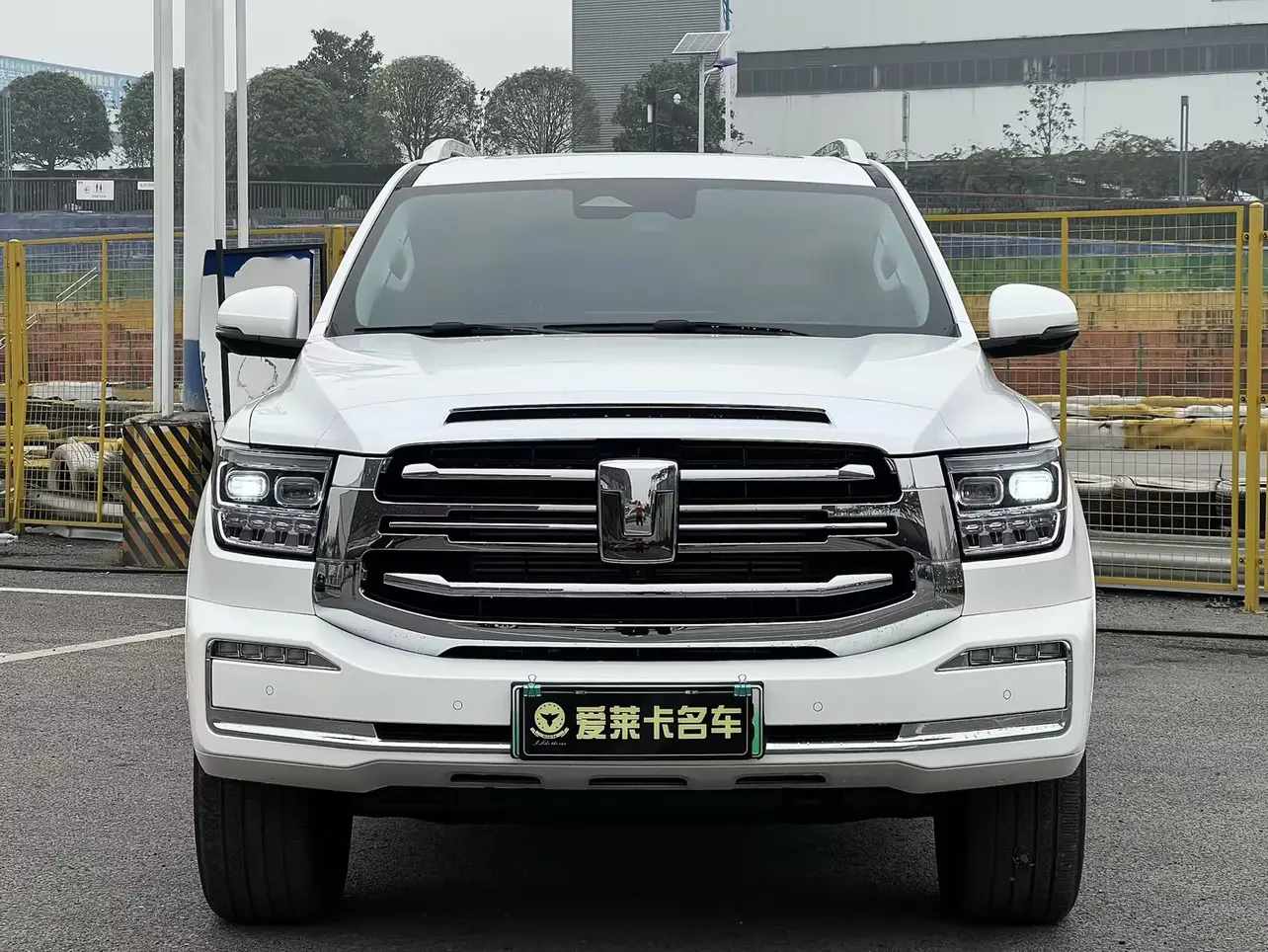 Tank 500 Hi4-T  из Китая