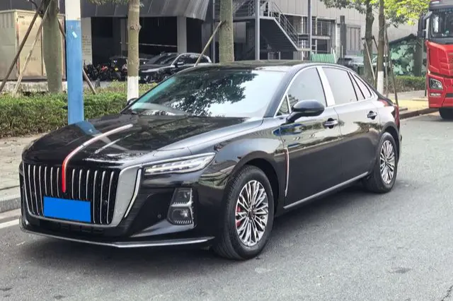Hongqi H5  из Китая