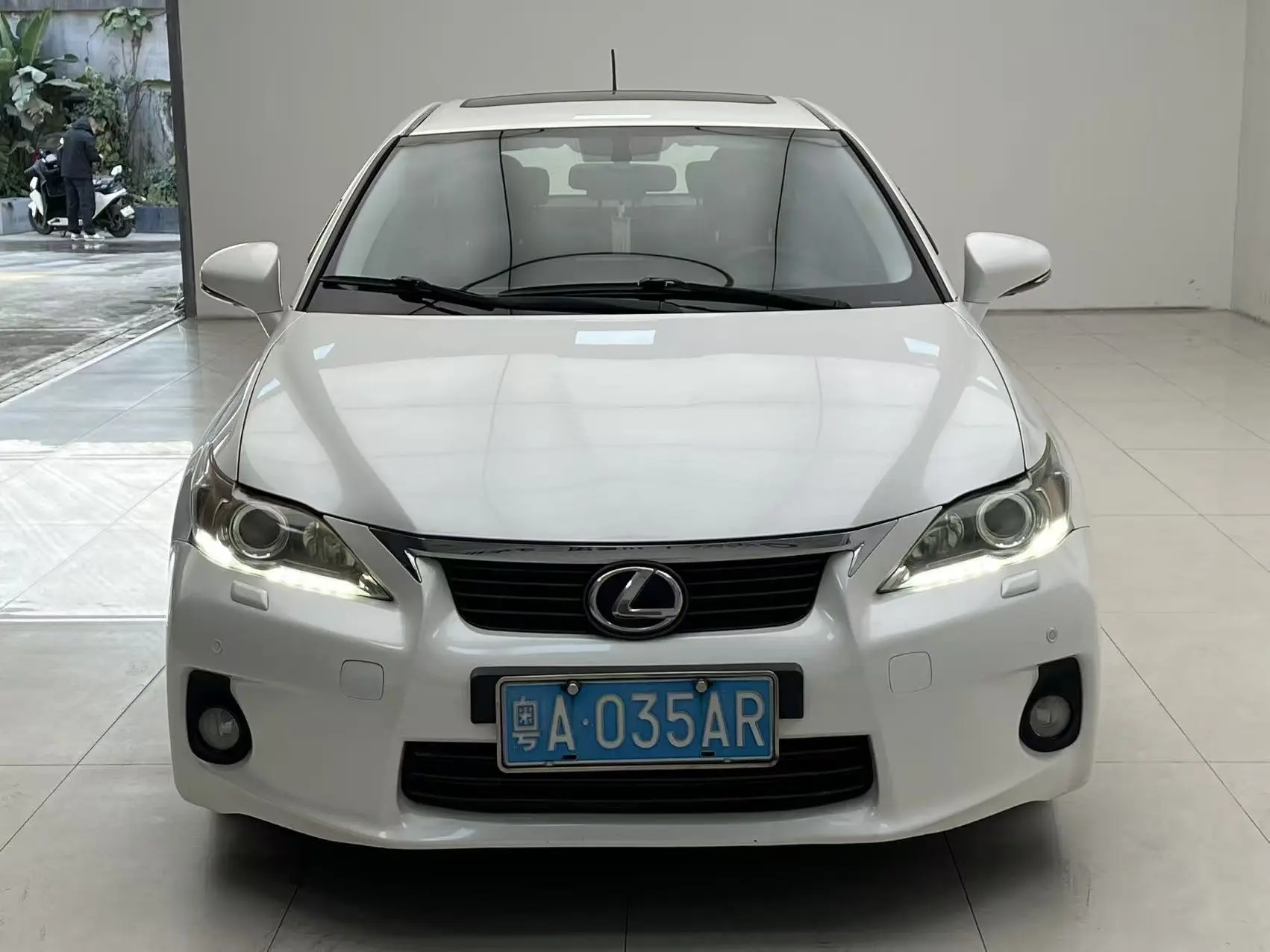 Lexus CT  из Китая