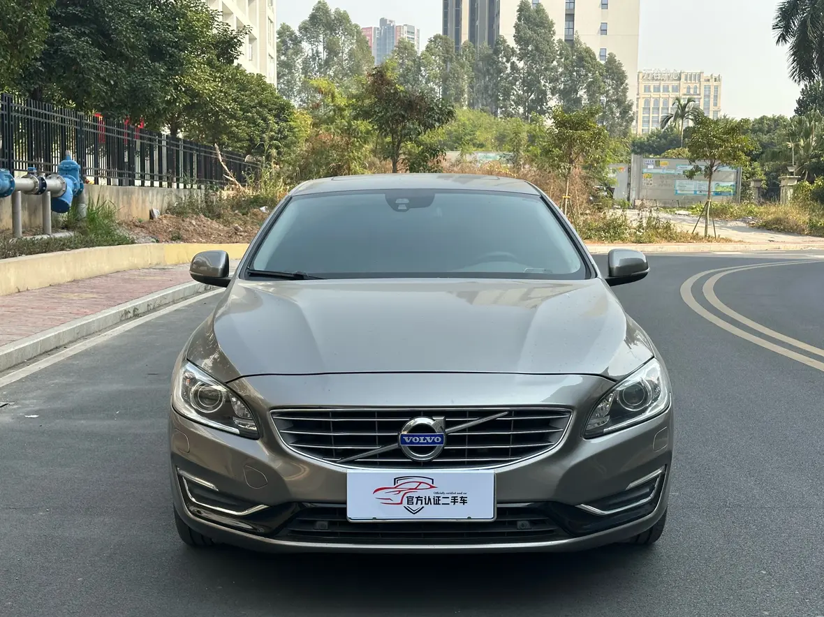 Volvo S60  из Китая