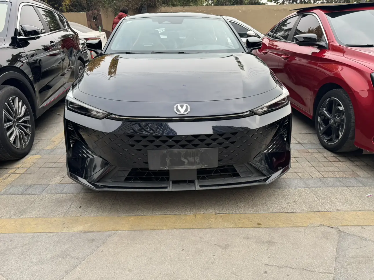 Changan UNI-V  из Китая