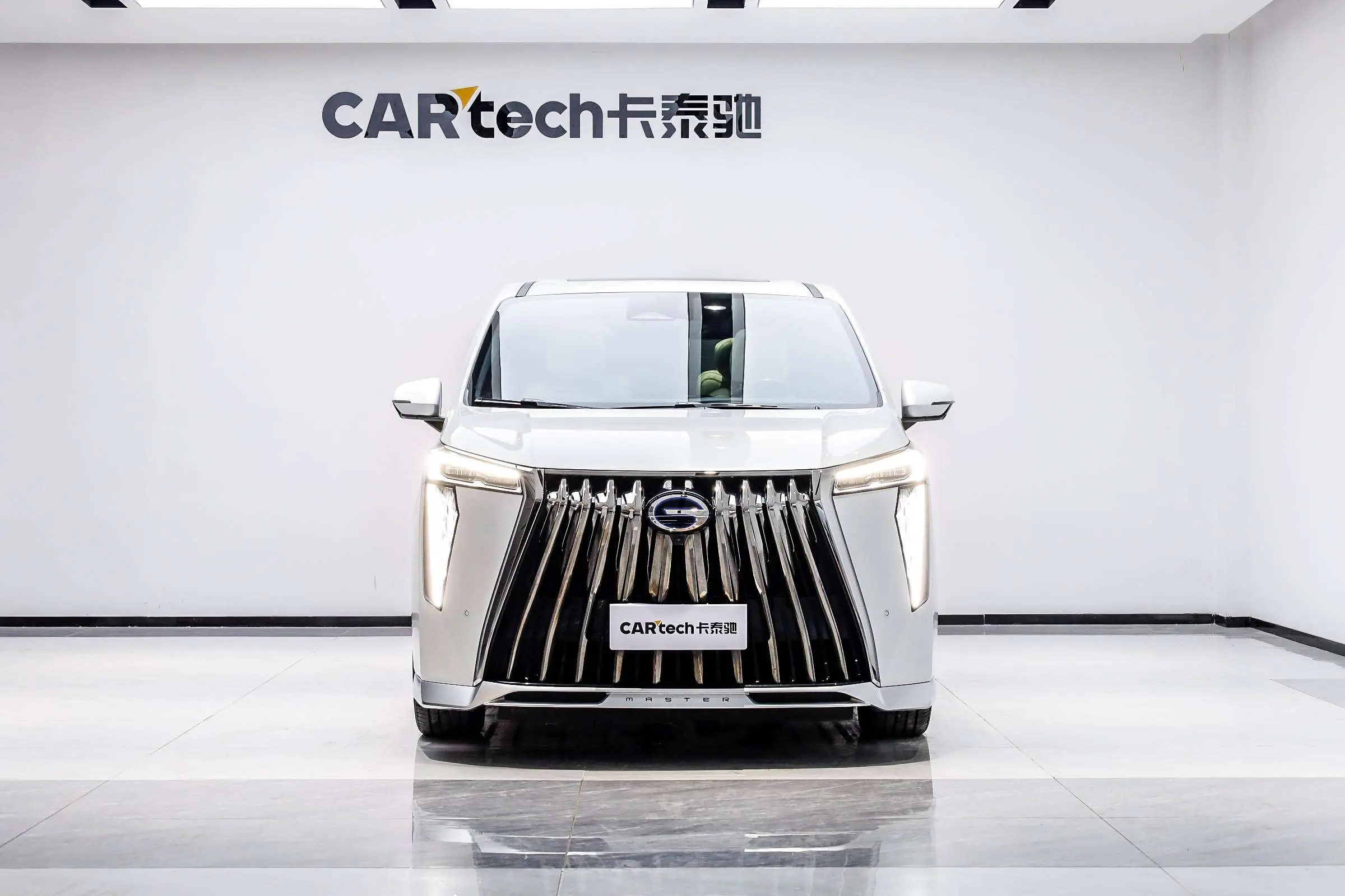 GAC Trumpchi M8  из Китая