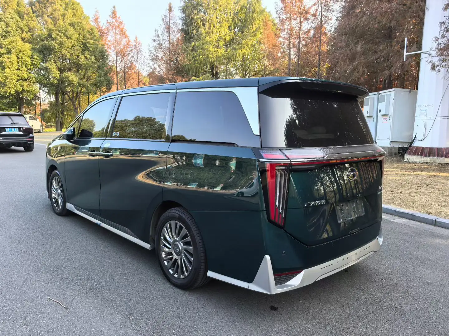 GAC Trumpchi M8  из Китая