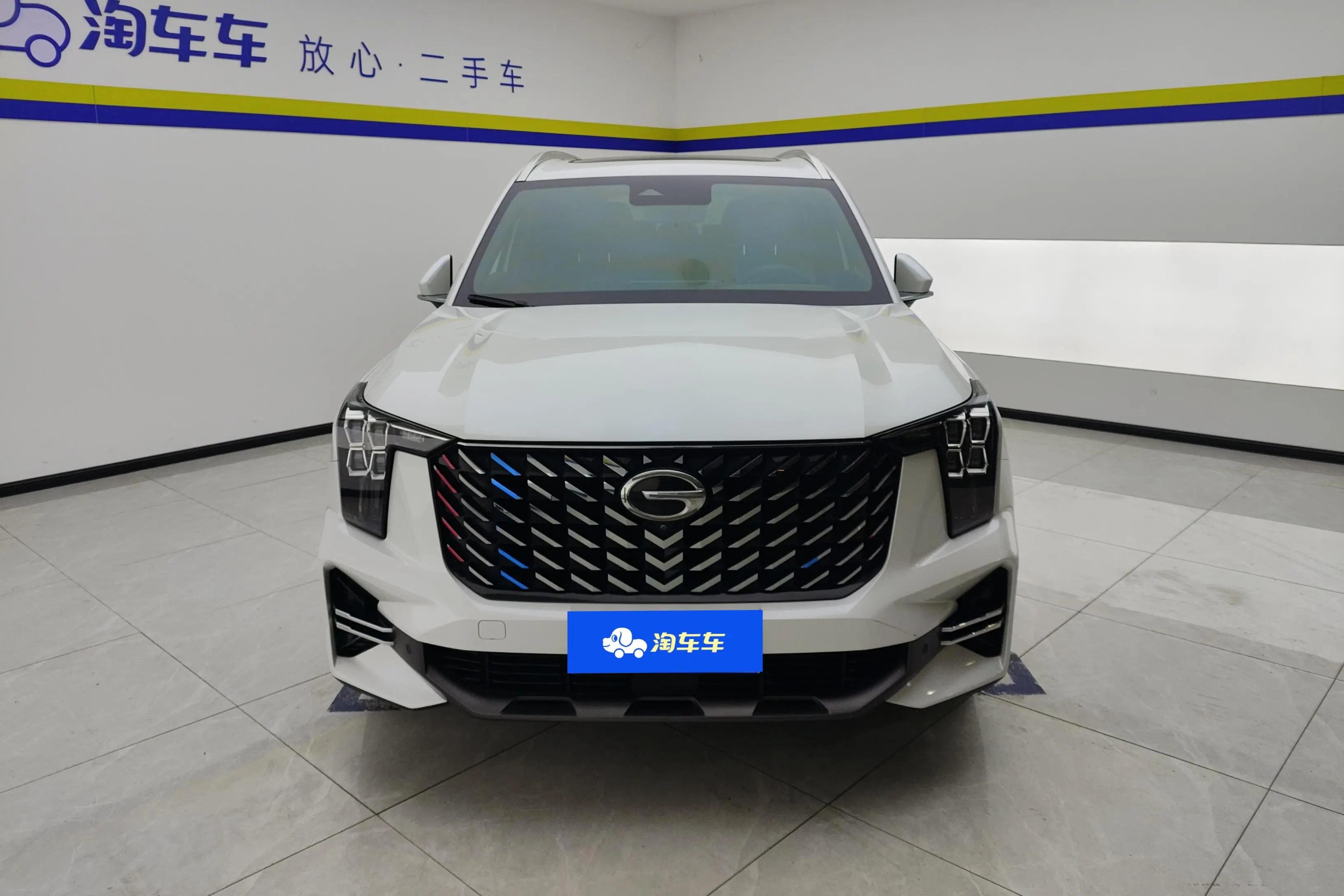GAC Trumpchi GS8  из Китая