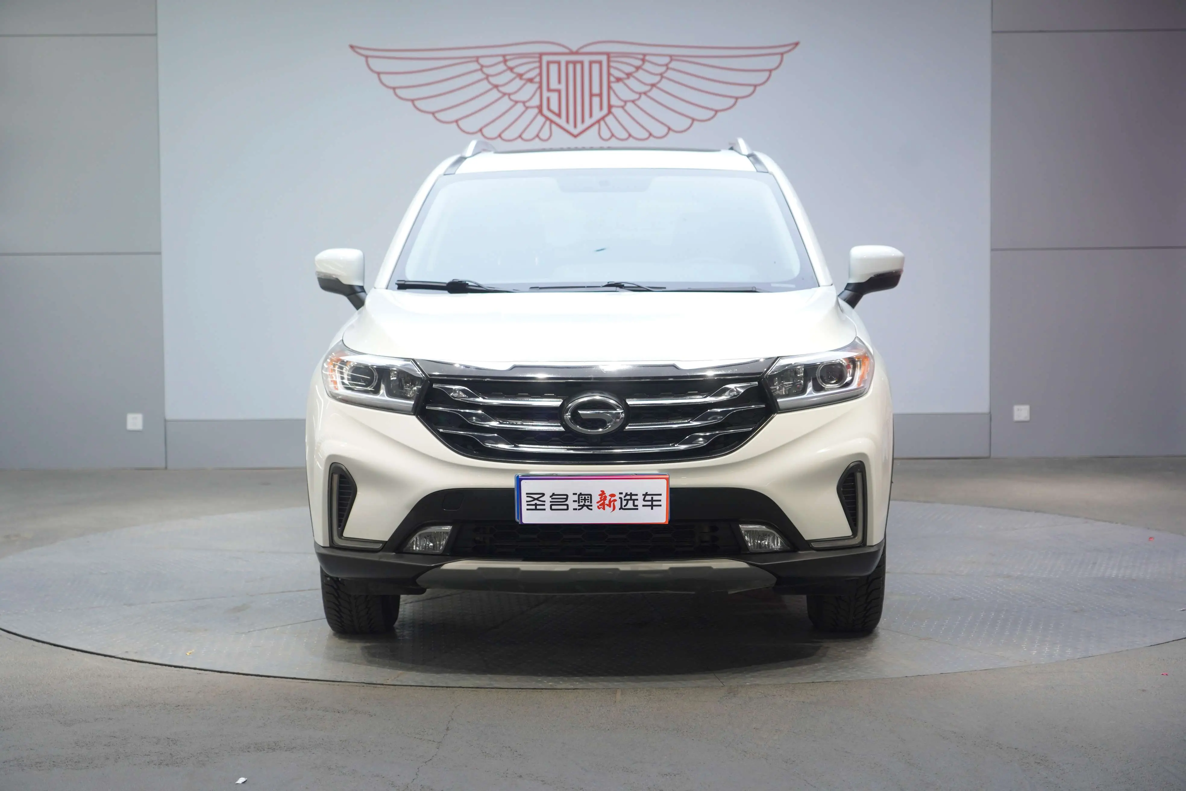 GAC Trumpchi GS4  из Китая