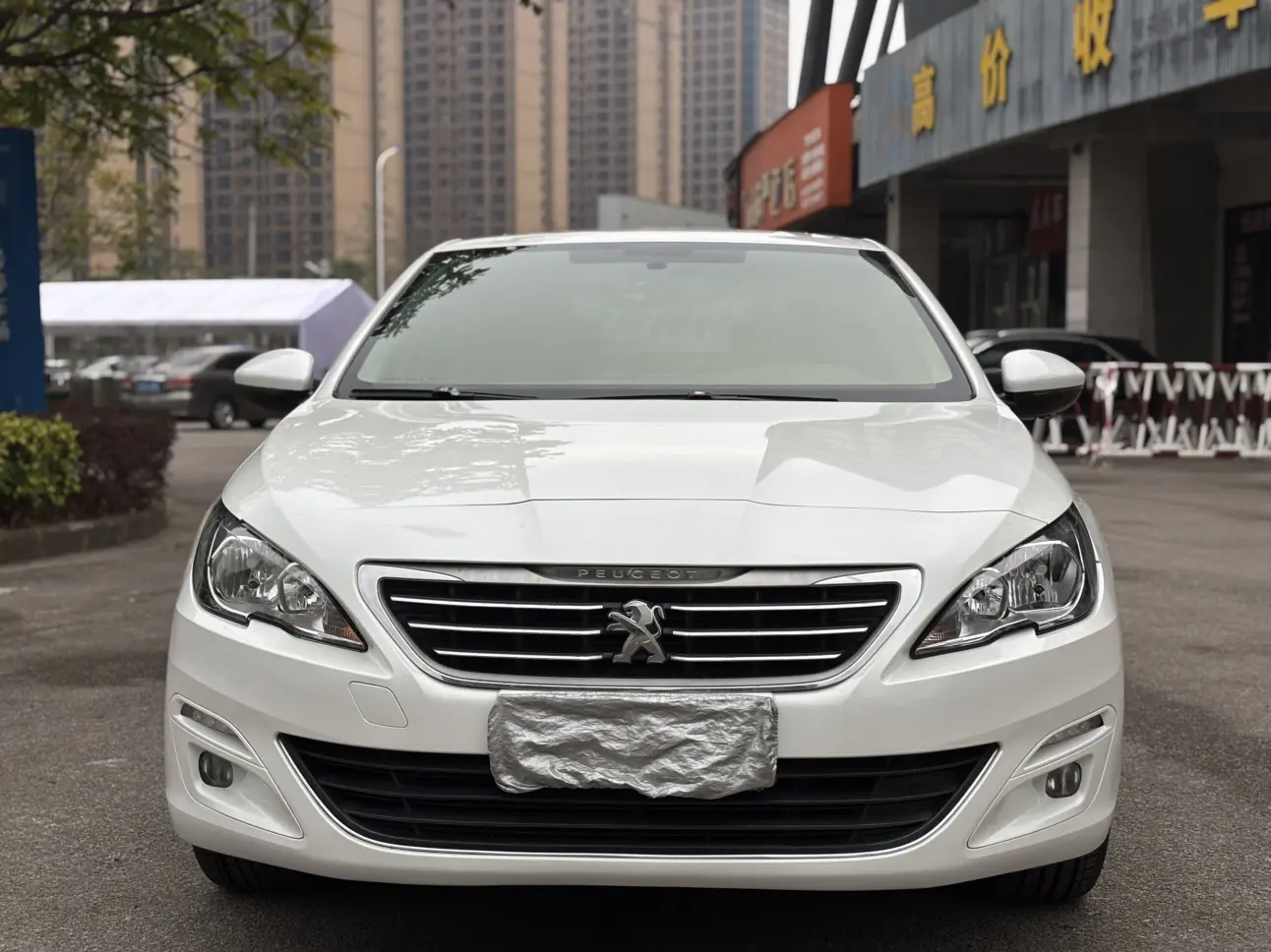 Peugeot 408  из Китая