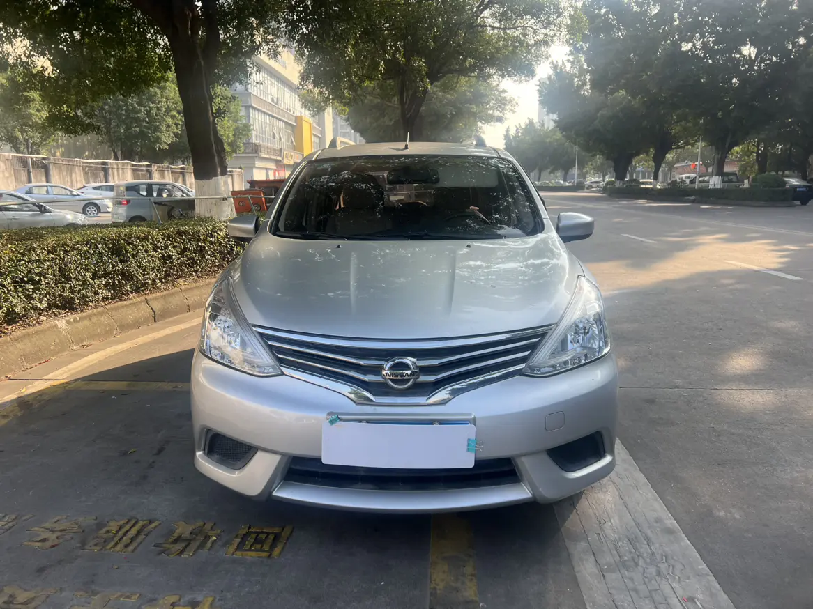 Nissan Li Wei  из Китая