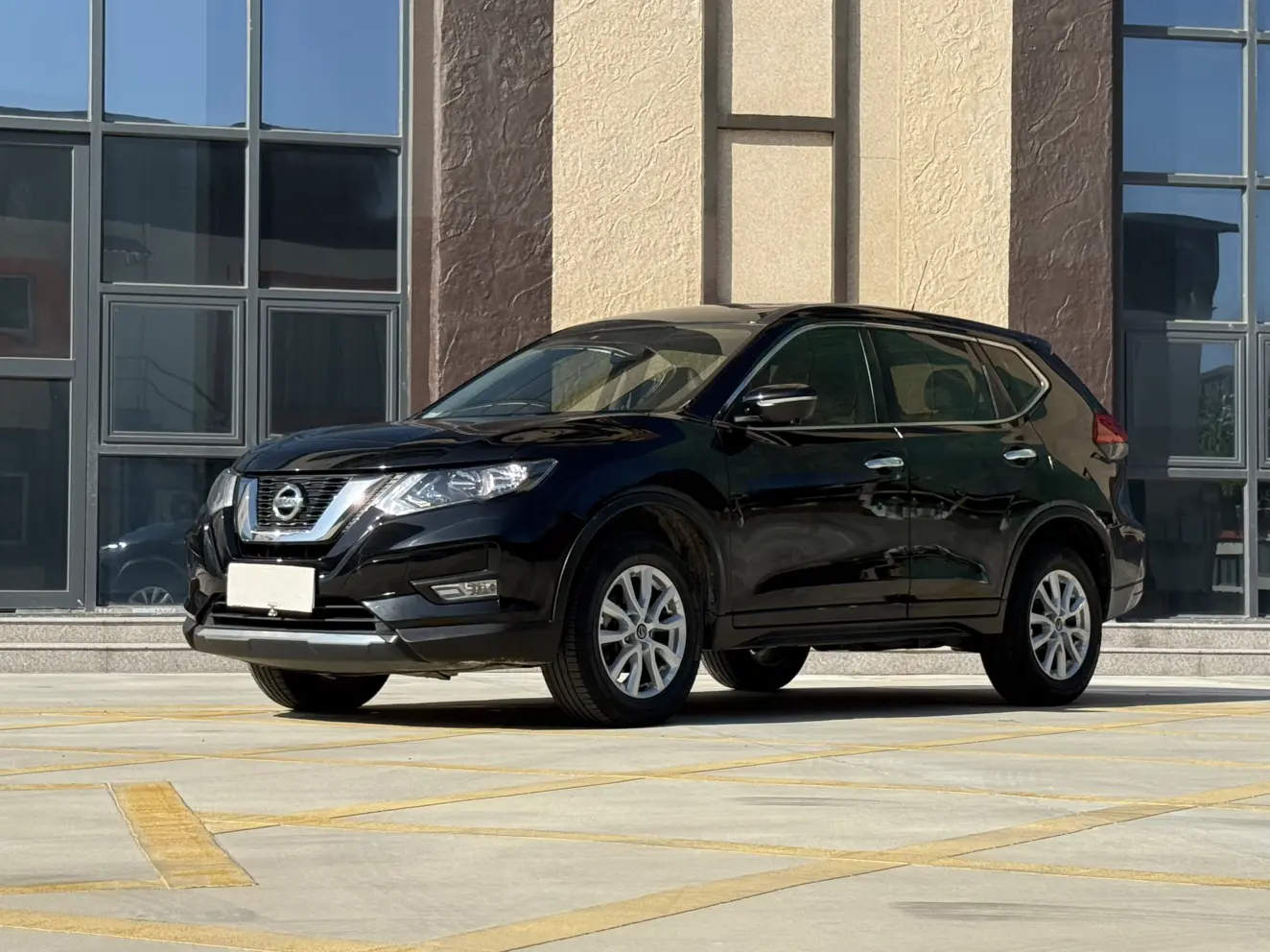 Nissan X-Trail (Qijun)  из Китая