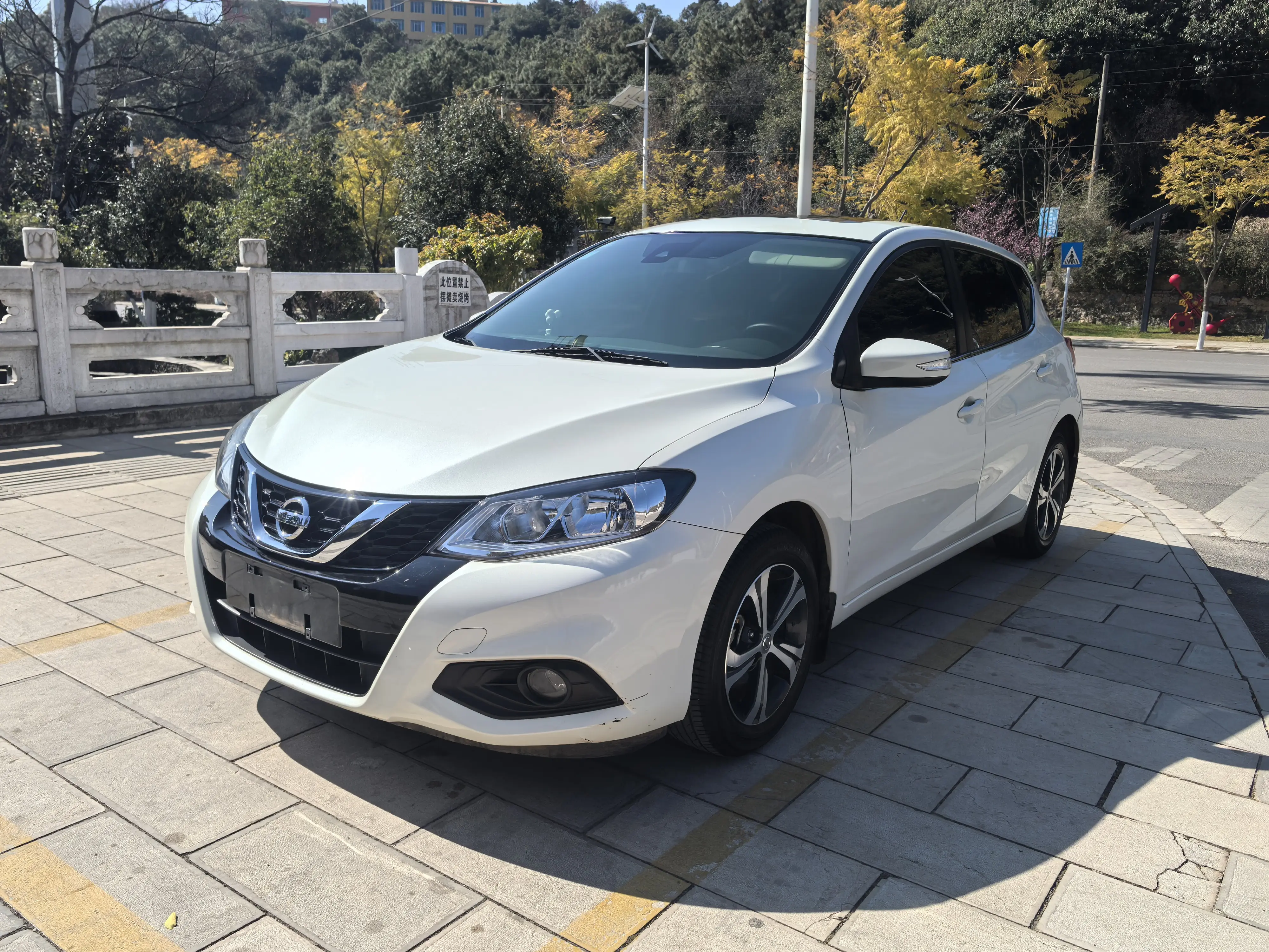 Nissan Tiida  из Китая