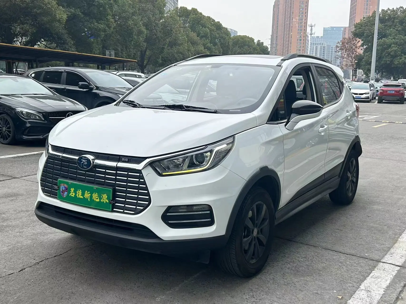 BYD Yuan EV  из Китая