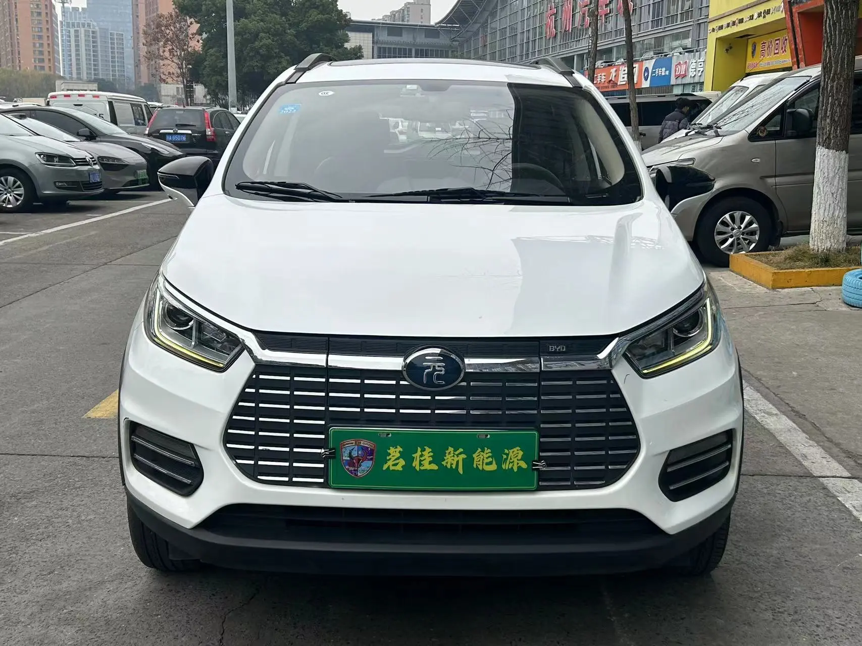BYD Yuan EV  из Китая