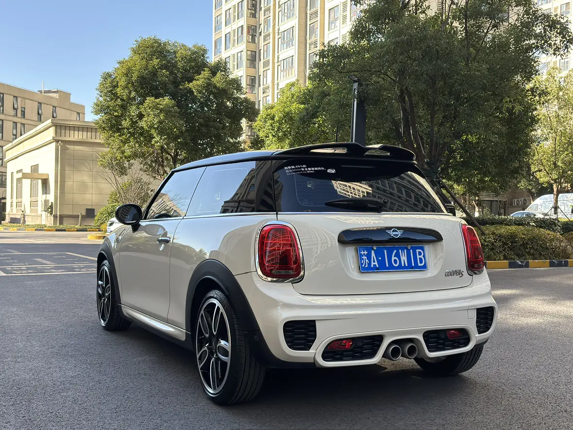 MINI 