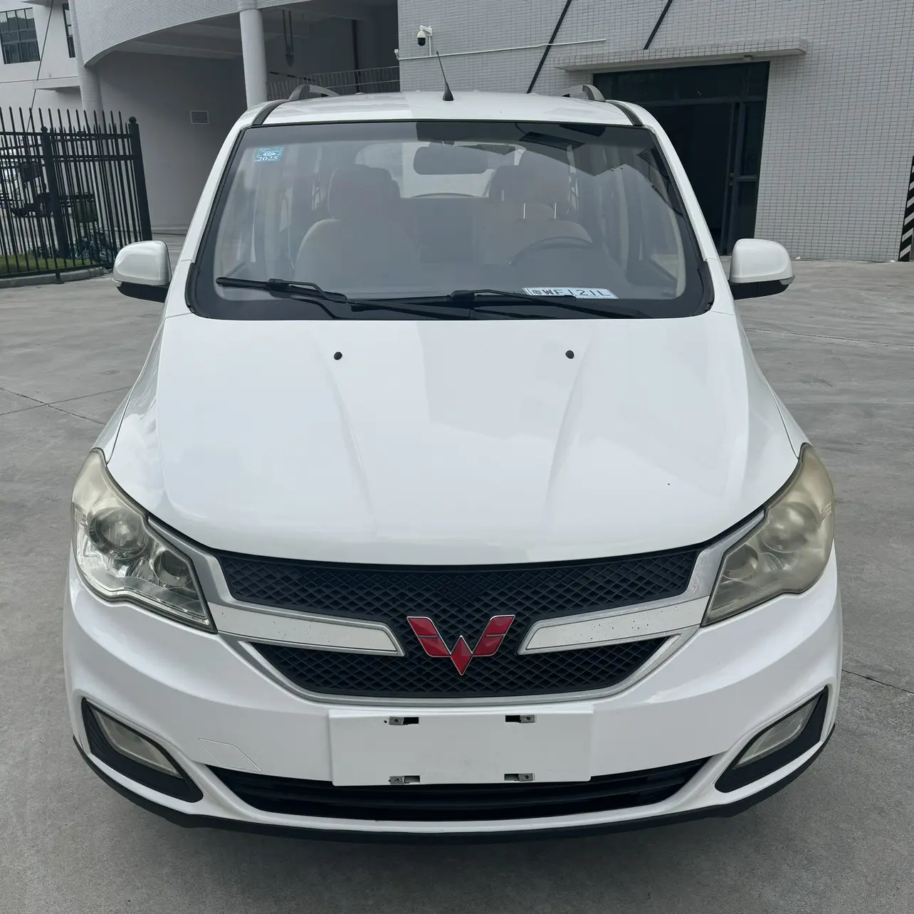 Wuling Hongguang  из Китая