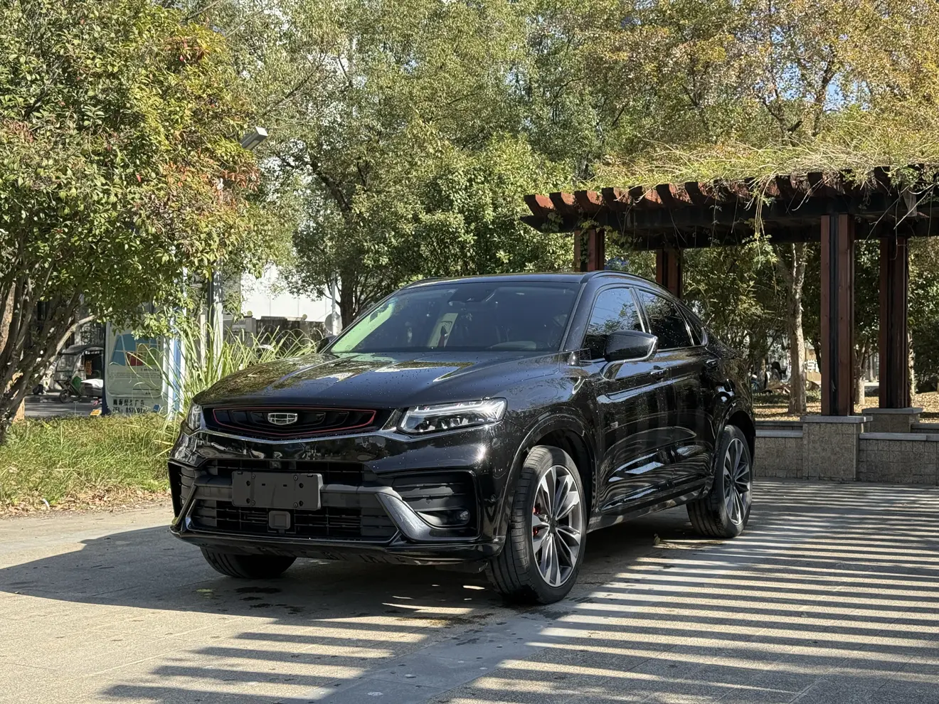 Geely Tugella (Xingyue)  из Китая