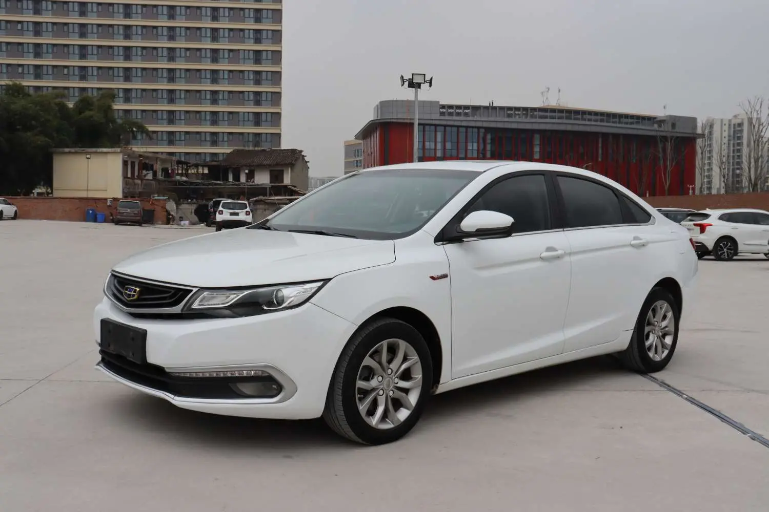 Geely Emgrand GL  из Китая