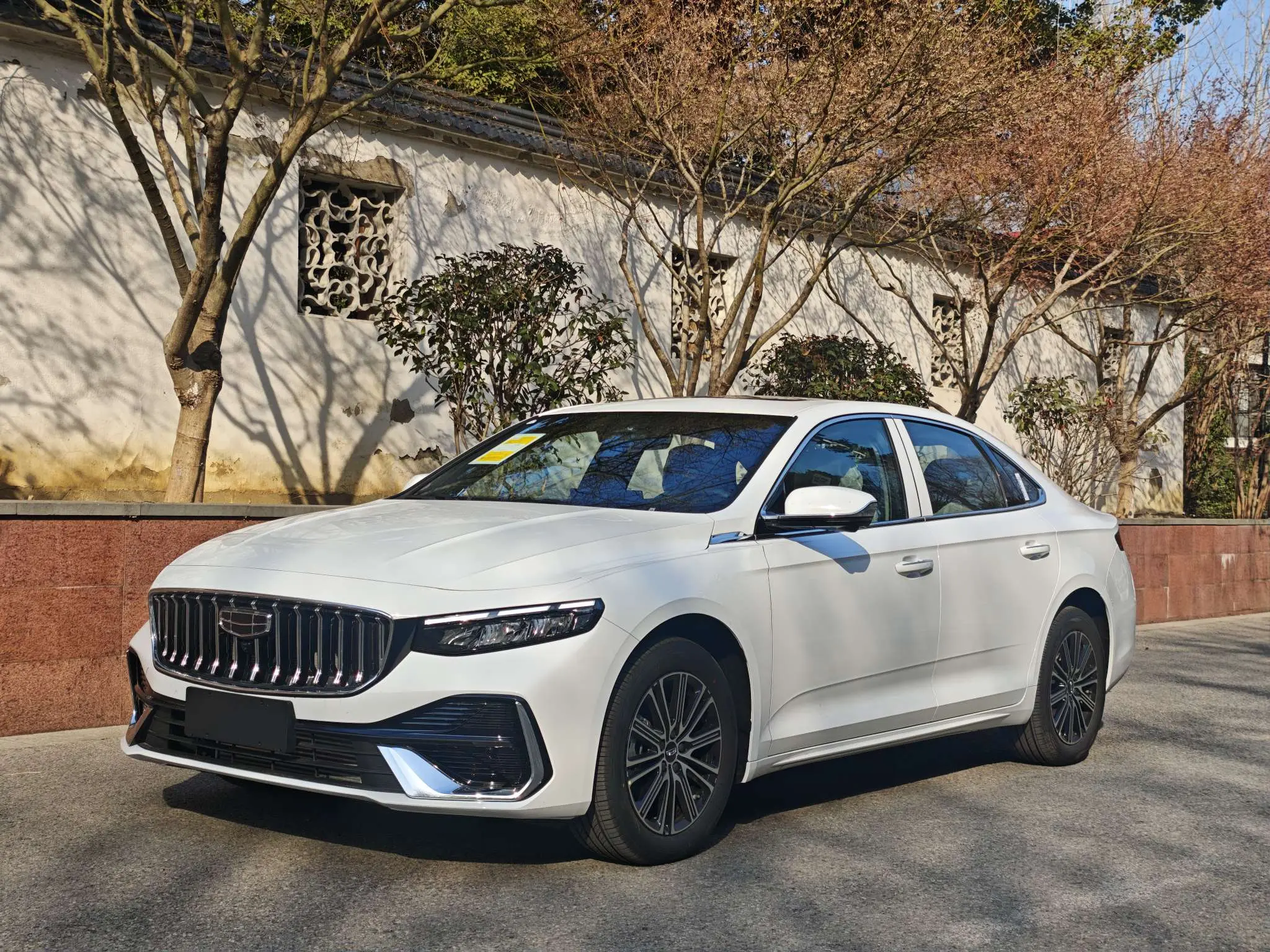 Geely Xing Rui  из Китая