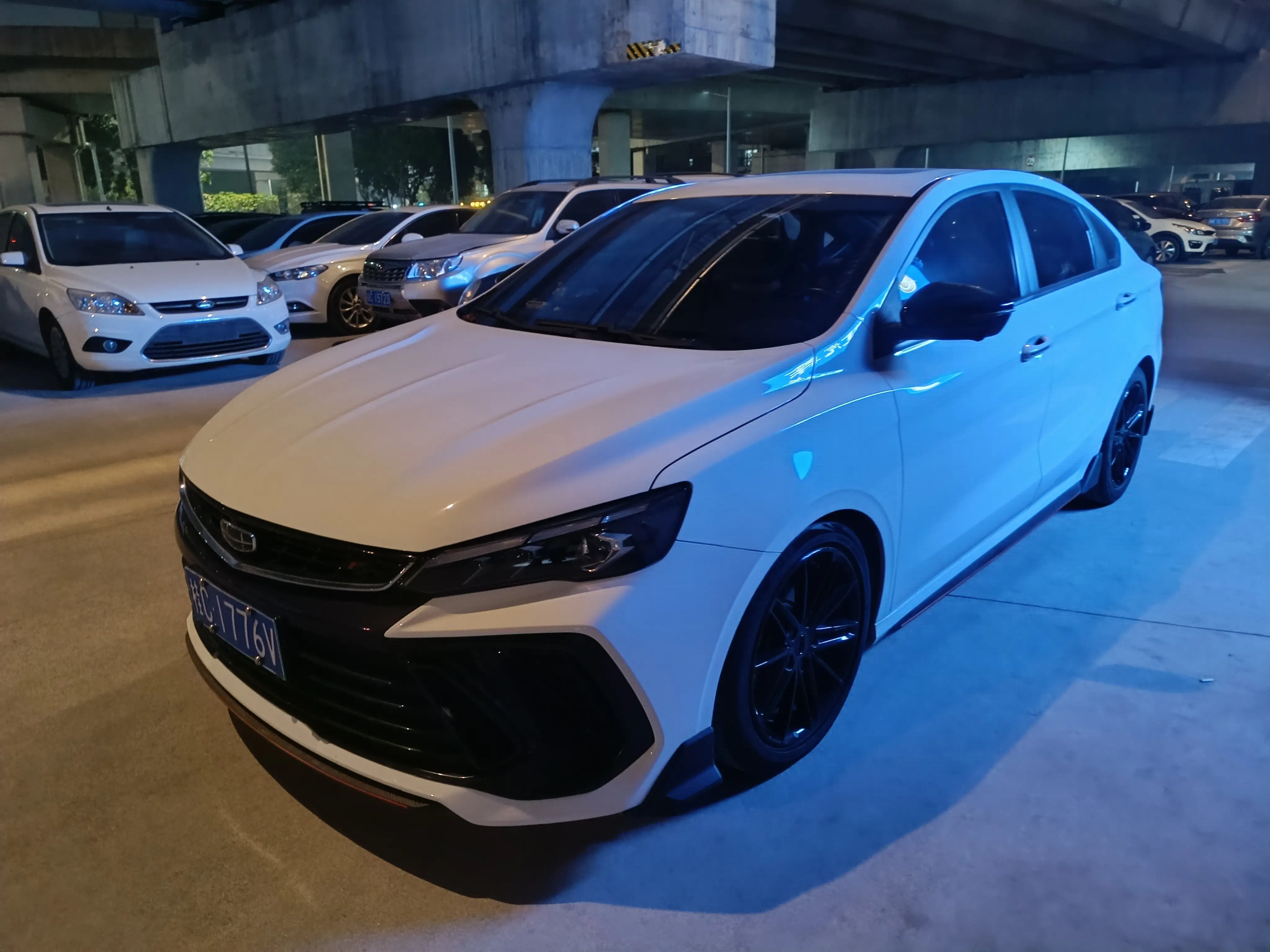 Geely Binrui  из Китая