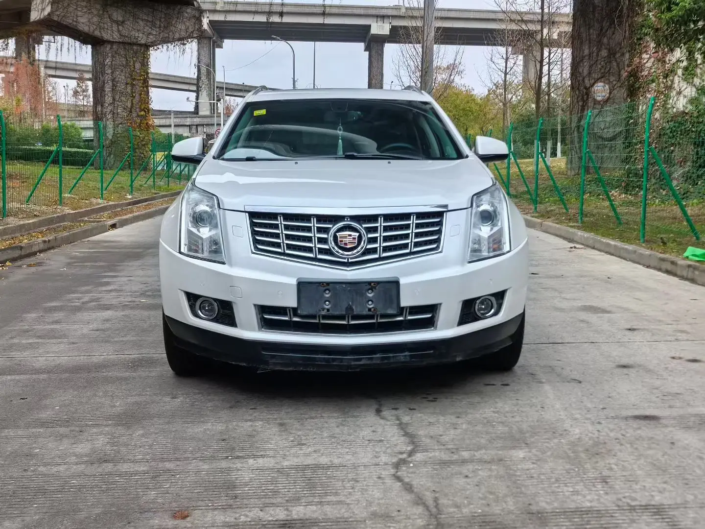 Cadillac SRX  из Китая