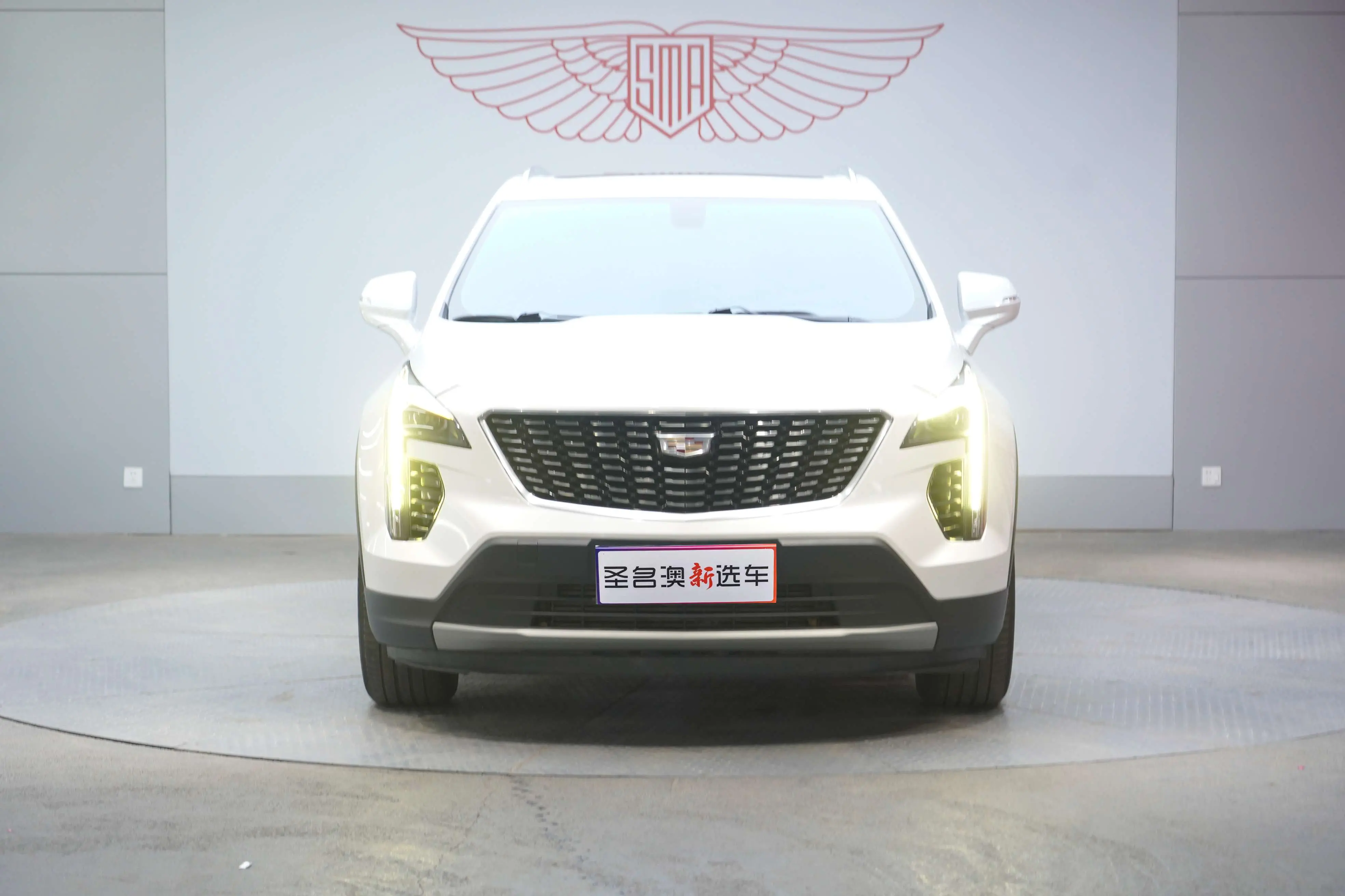 Cadillac XT4  из Китая
