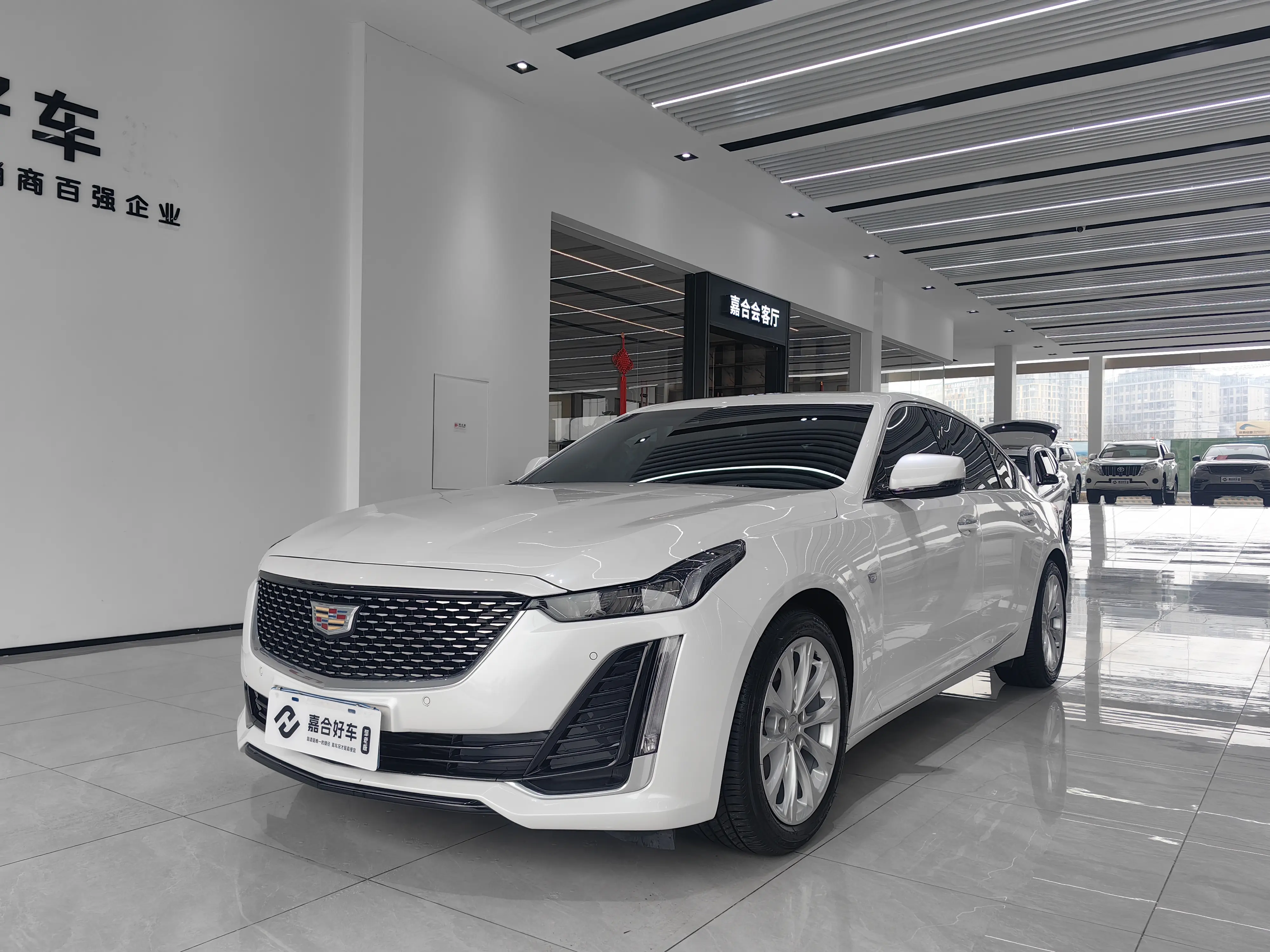 Cadillac CT5  из Китая