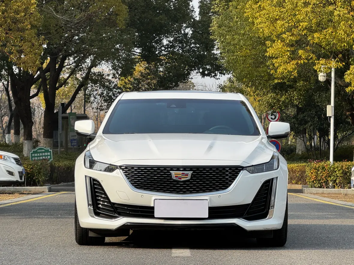 Cadillac CT5  из Китая