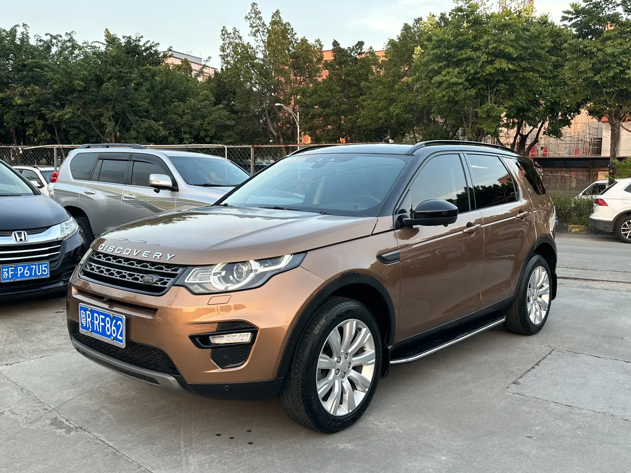 Land Rover Discover the magic  из Китая