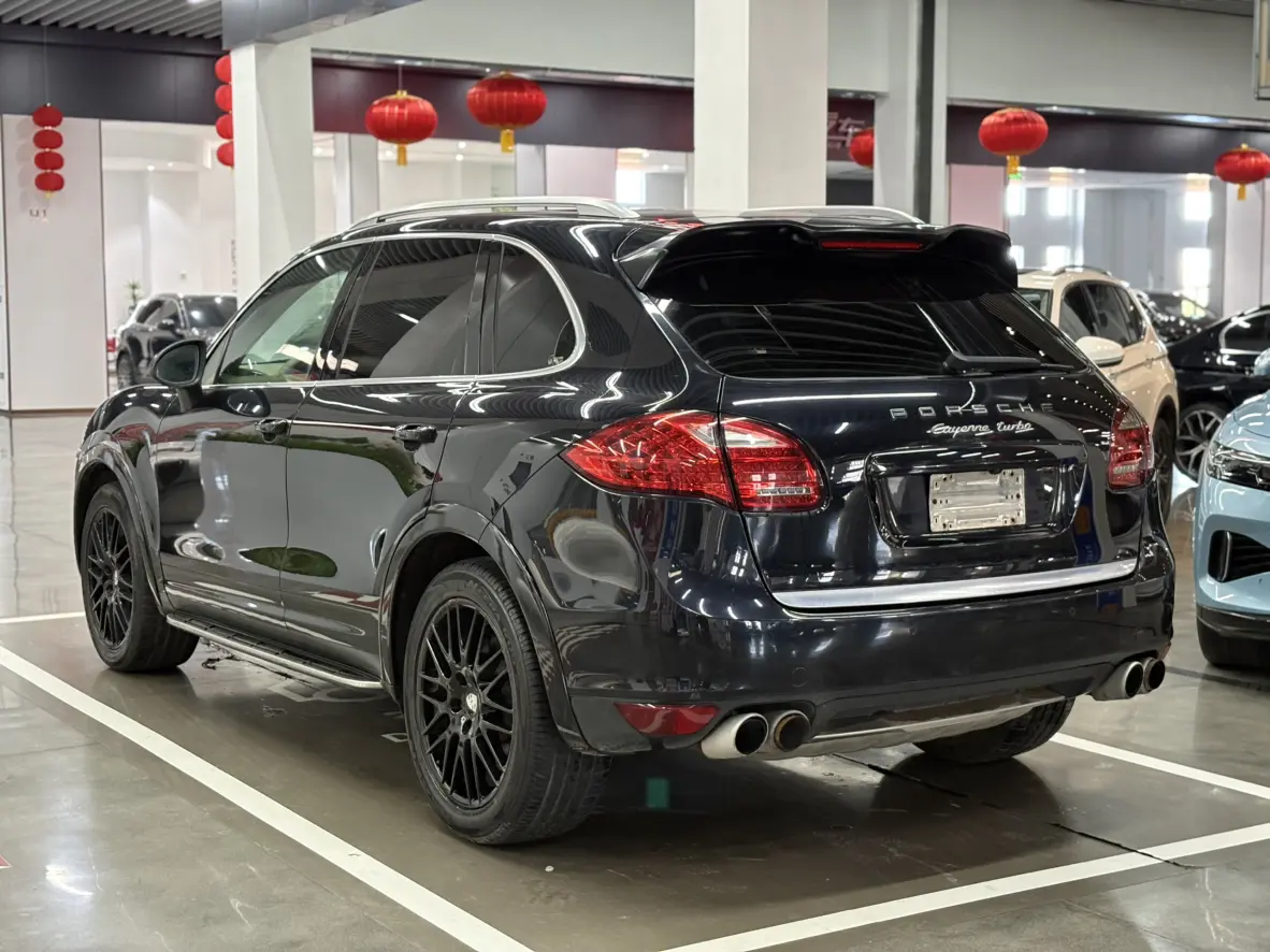 Porsche Cayenne  из Китая