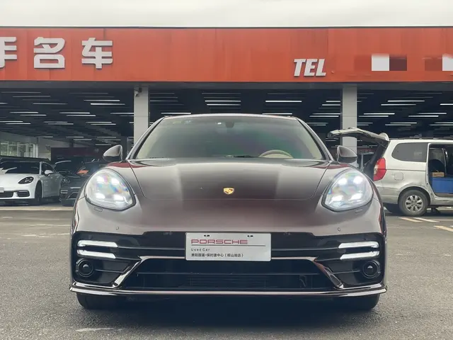 Porsche Panamera  из Китая
