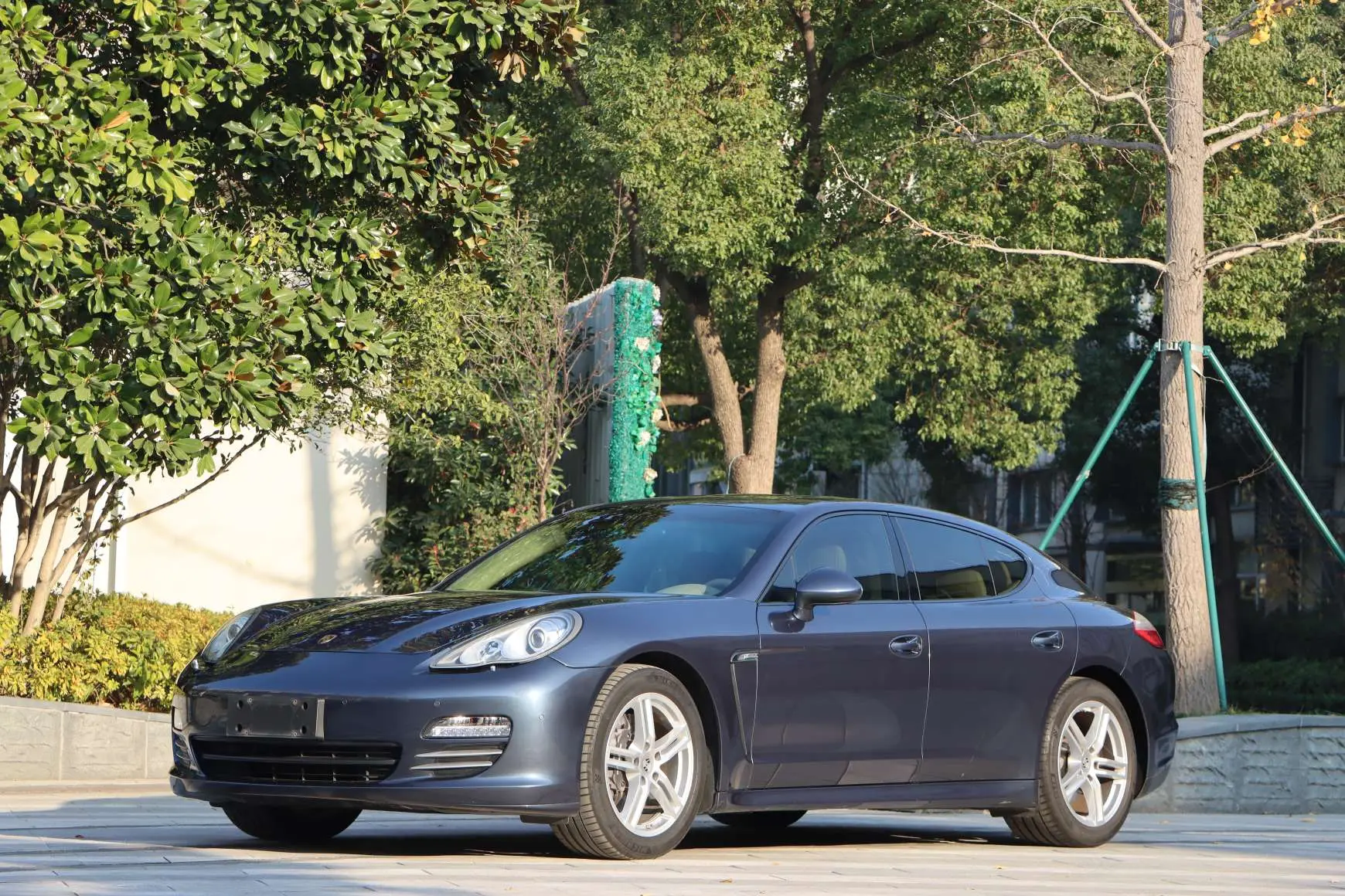 Porsche Panamera  из Китая