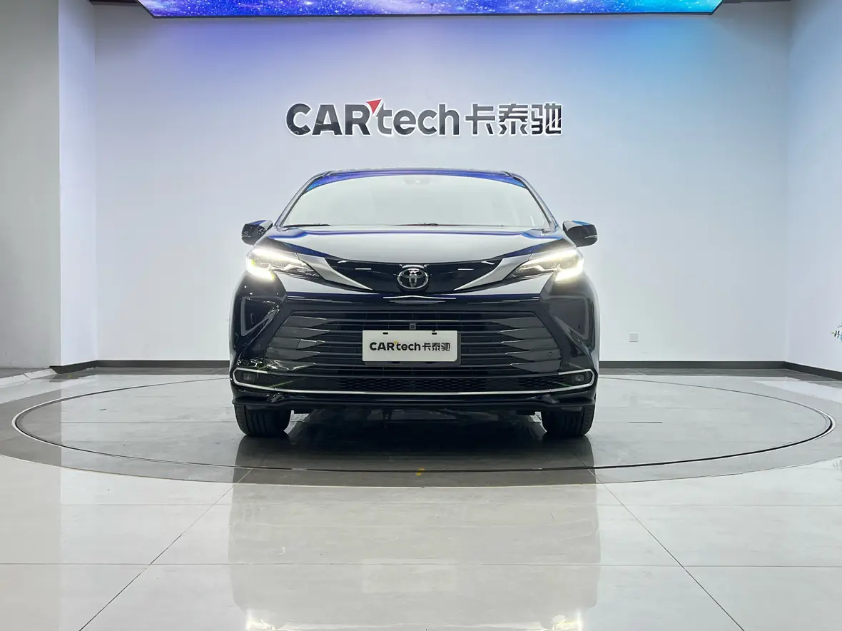 Toyota Sienna  из Китая