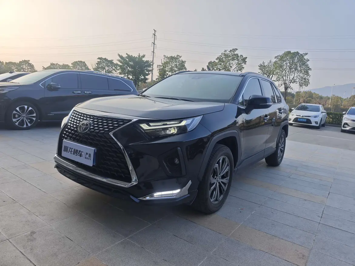 Toyota RAV4  из Китая