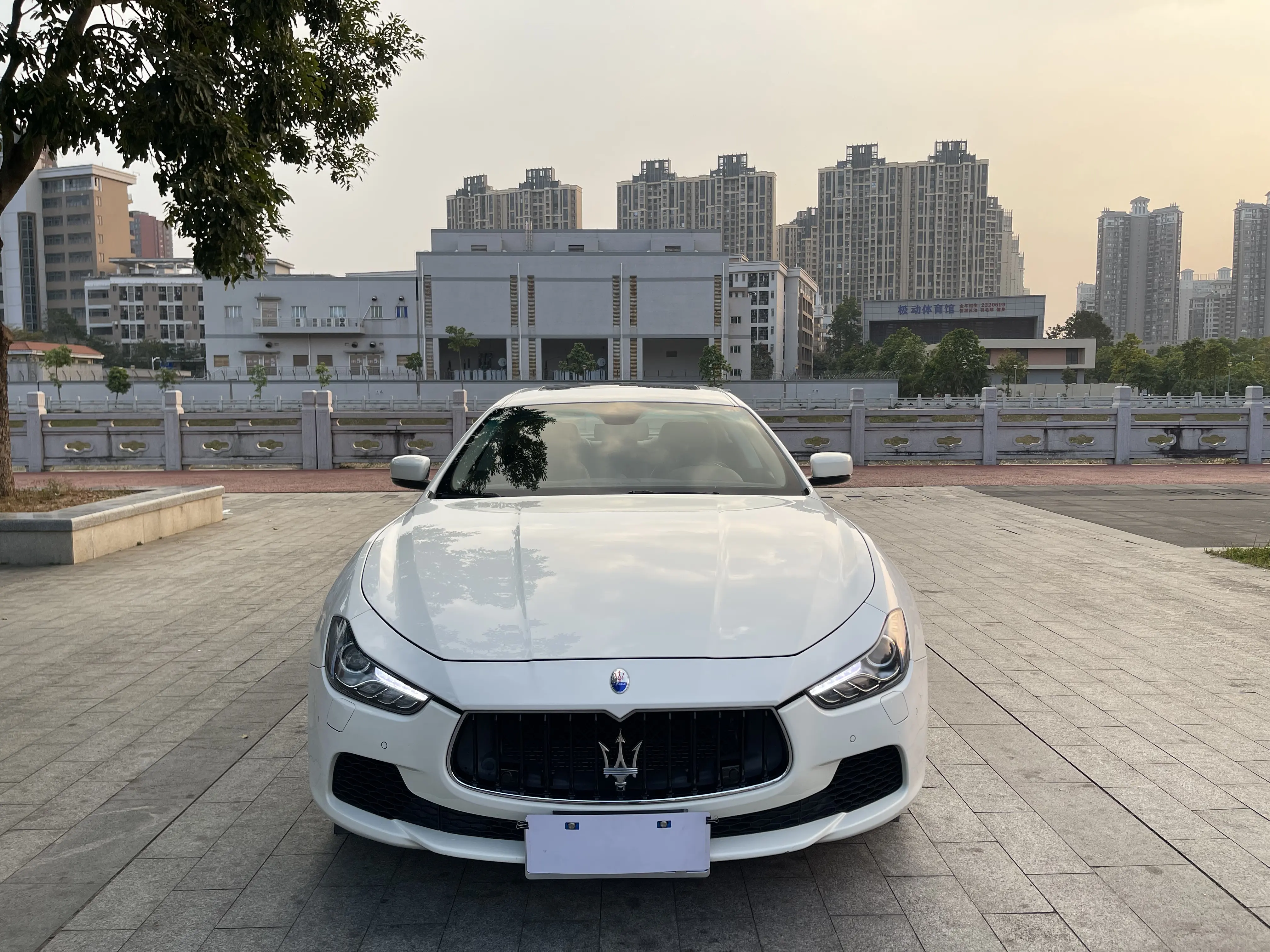 Maserati Ghibli  из Китая