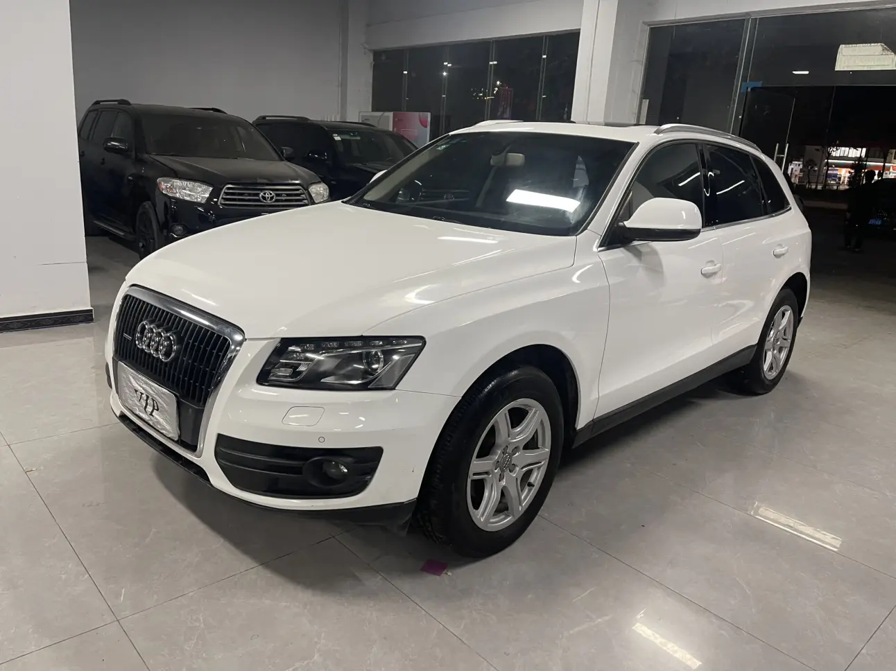 Audi Q5  из Китая
