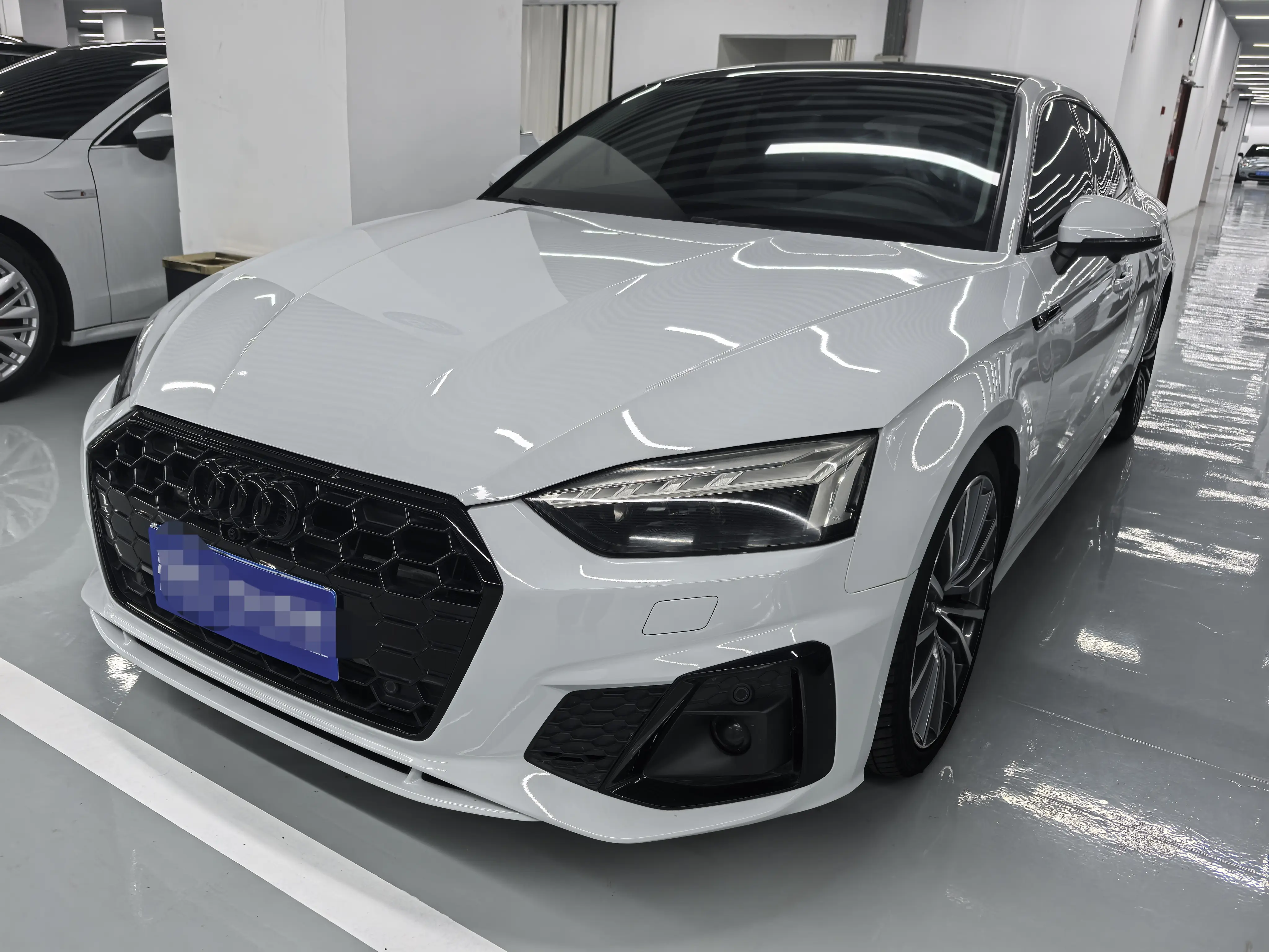 Audi A5  из Китая