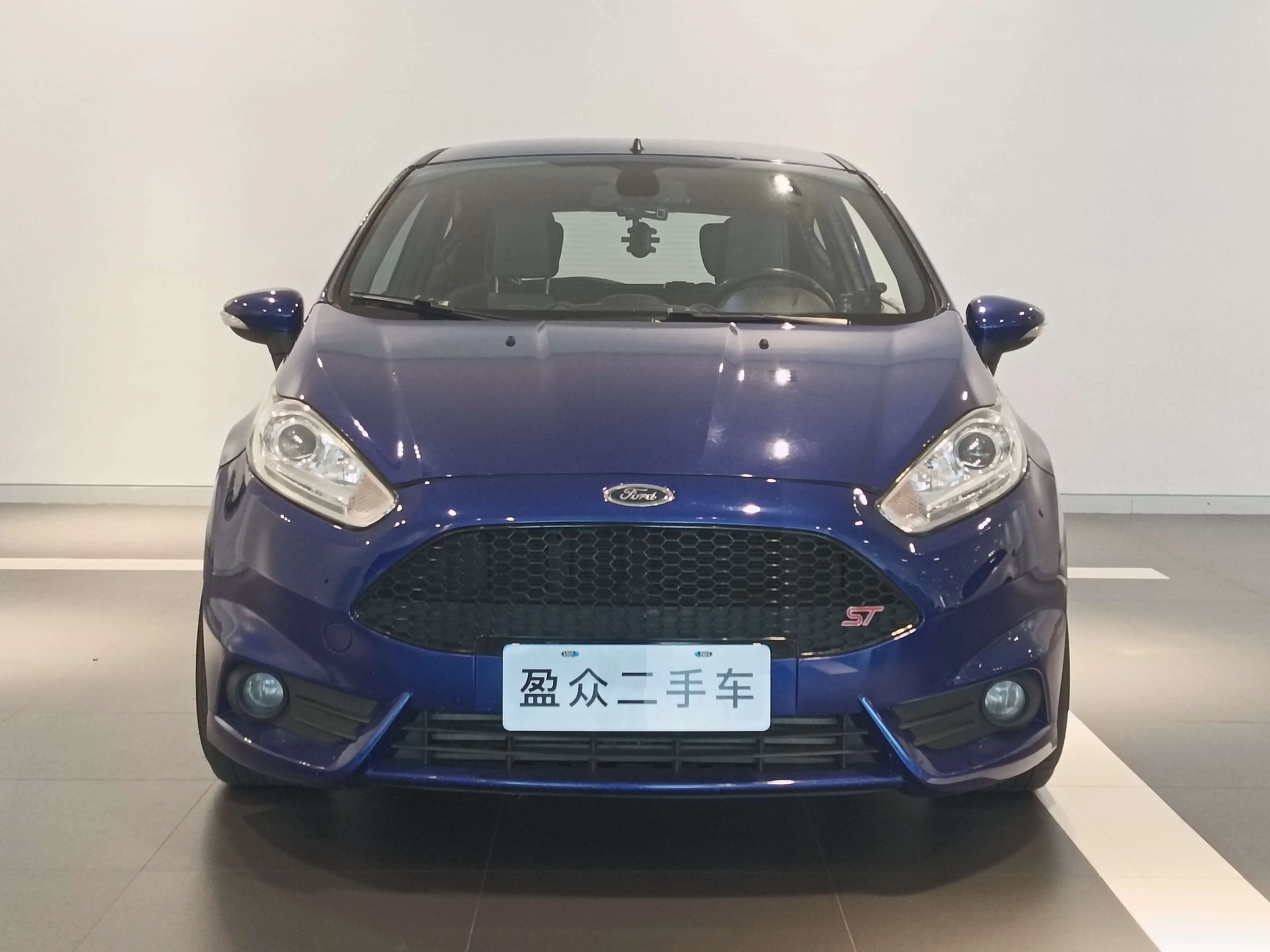 Ford Carnival  из Китая