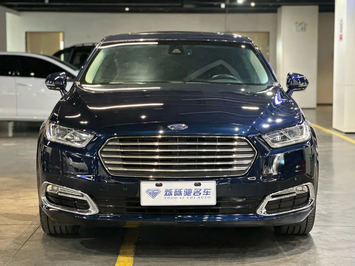 Ford Taurus  из Китая