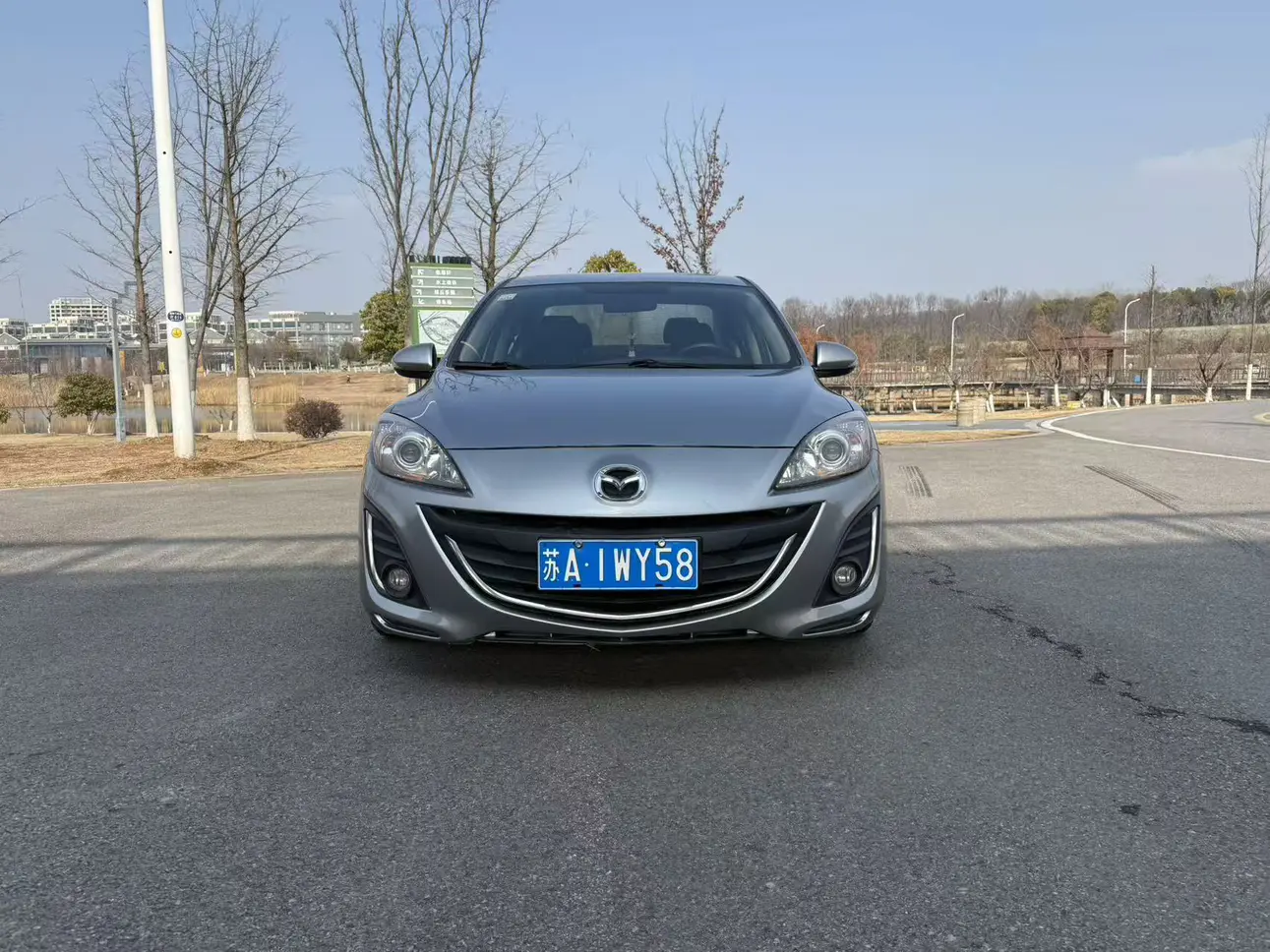 Mazda Axela (Mazda3)  из Китая
