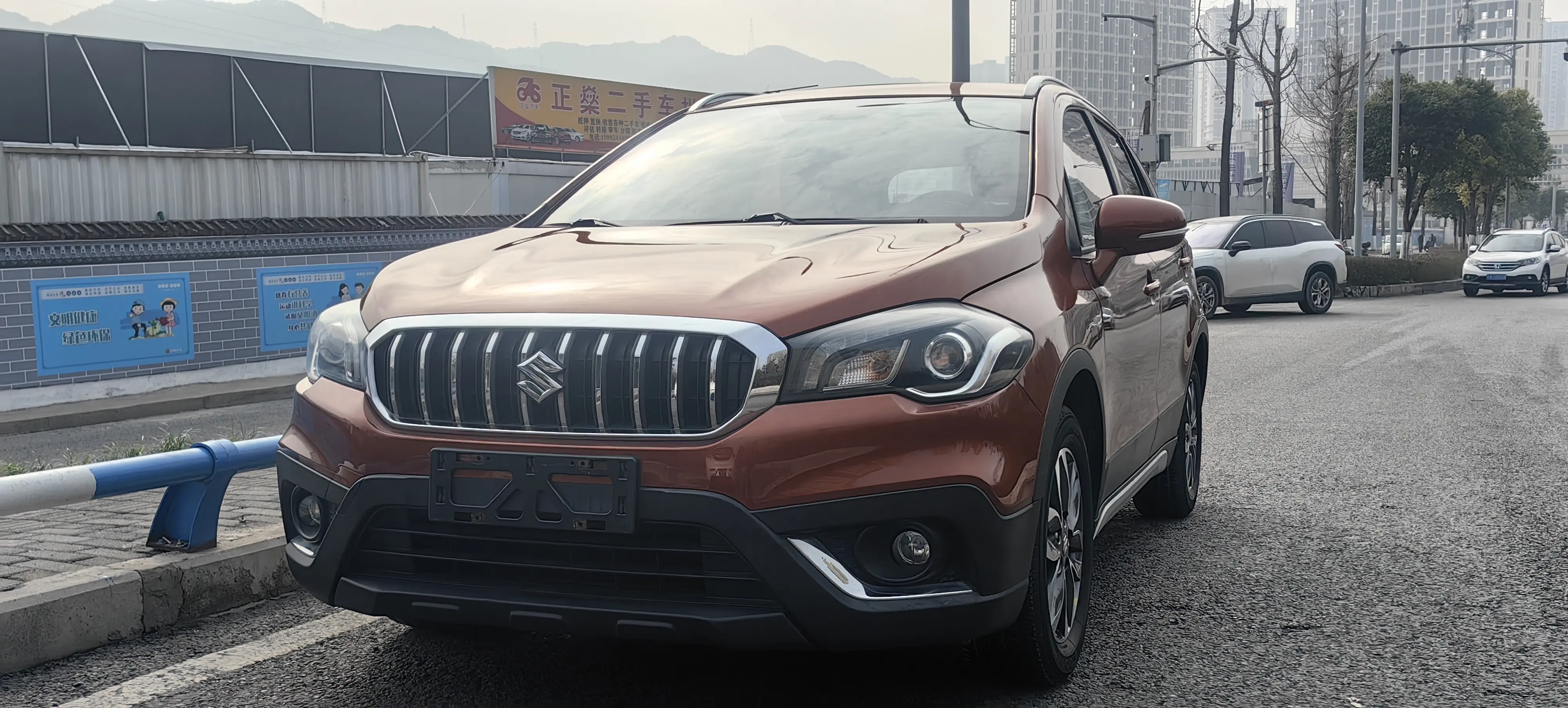 Suzuki Xiaotu  из Китая