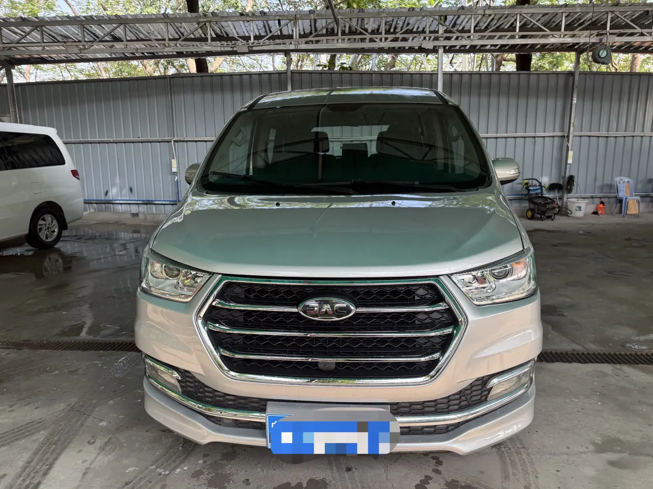 JAC Ruifeng M4  из Китая