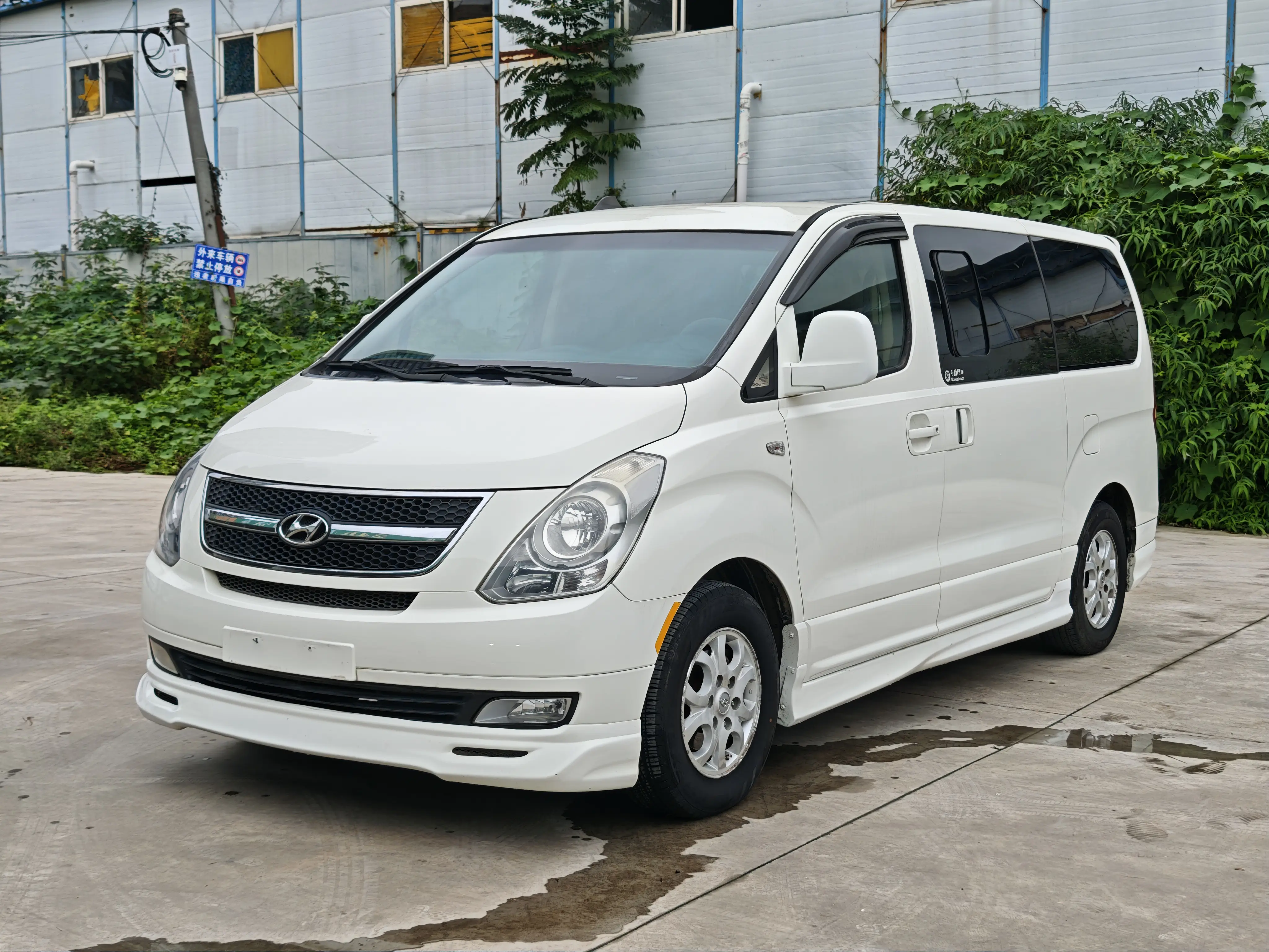 Hyundai H-1 Huiyi  из Китая