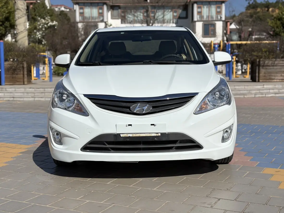 Hyundai Verna (Rena)  из Китая