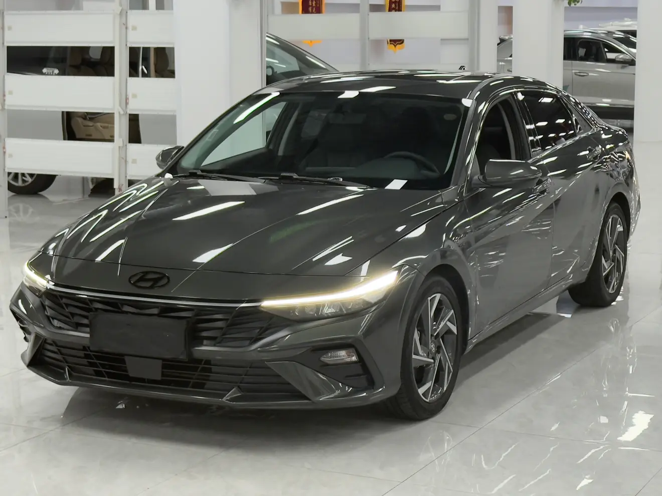 Hyundai Elantra  из Китая