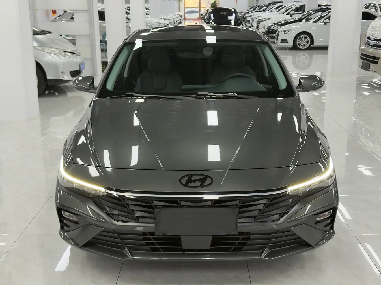 Hyundai Elantra  из Китая