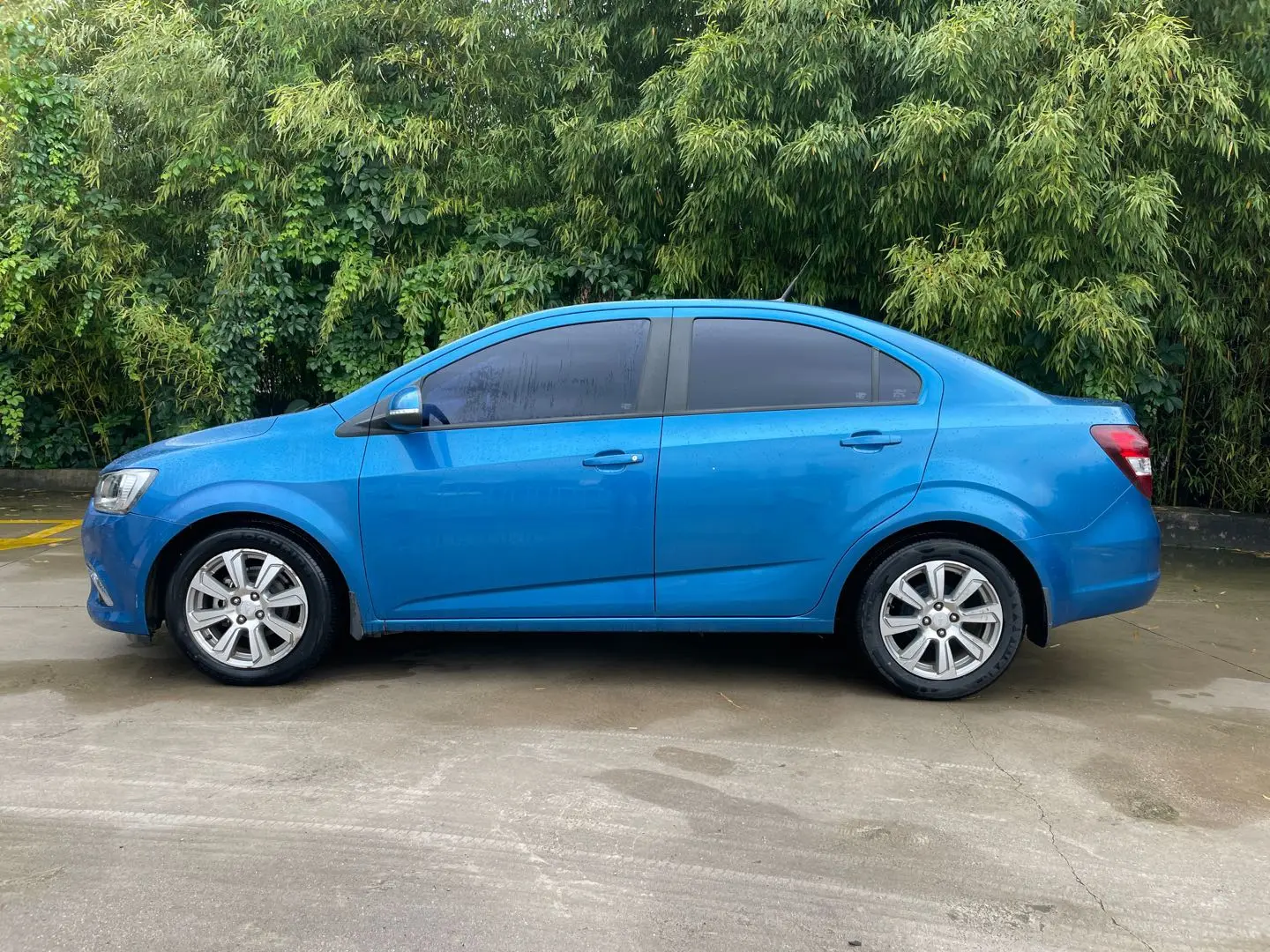 Chevrolet Aveo  из Китая