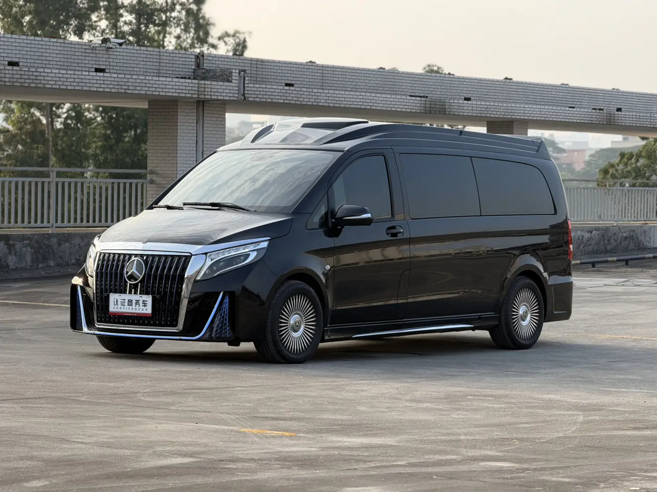 Mercedes-Benz Vito  из Китая