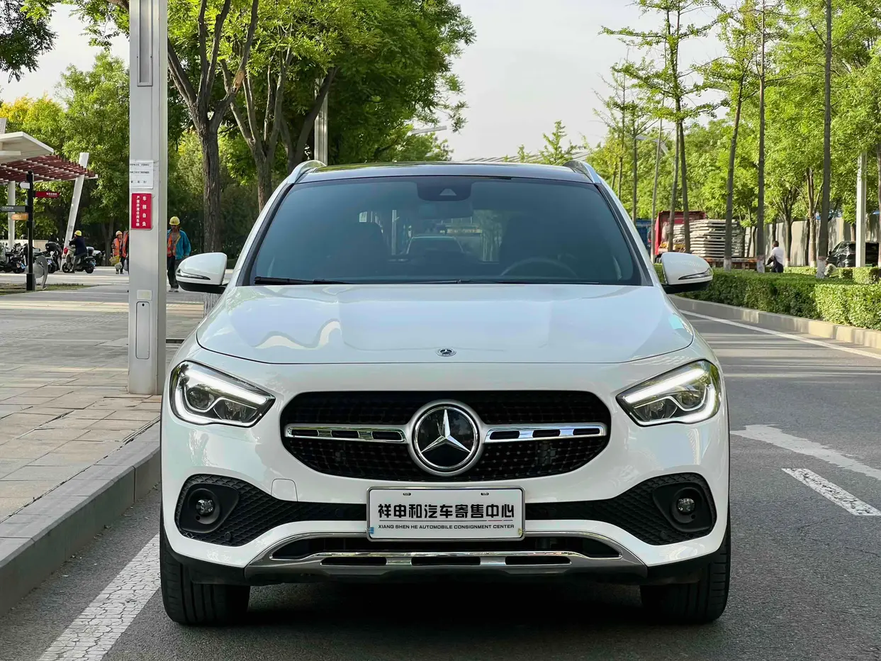 Mercedes-Benz GLA  из Китая