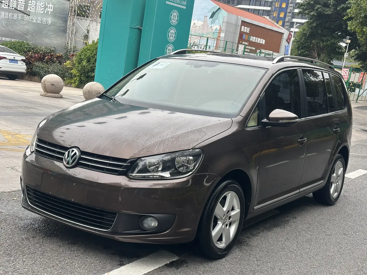 Volkswagen Touran  из Китая