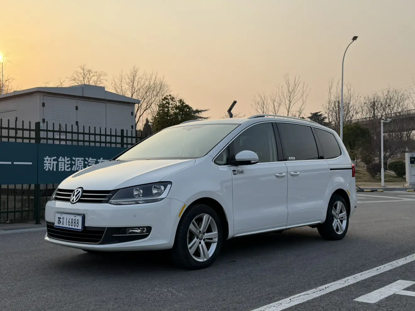 Volkswagen Sharon  из Китая