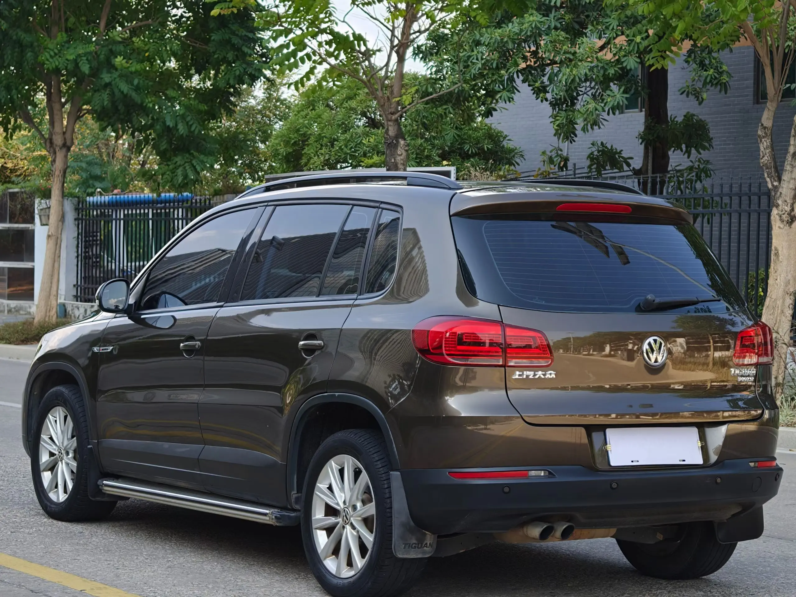 Volkswagen Tiguan  из Китая