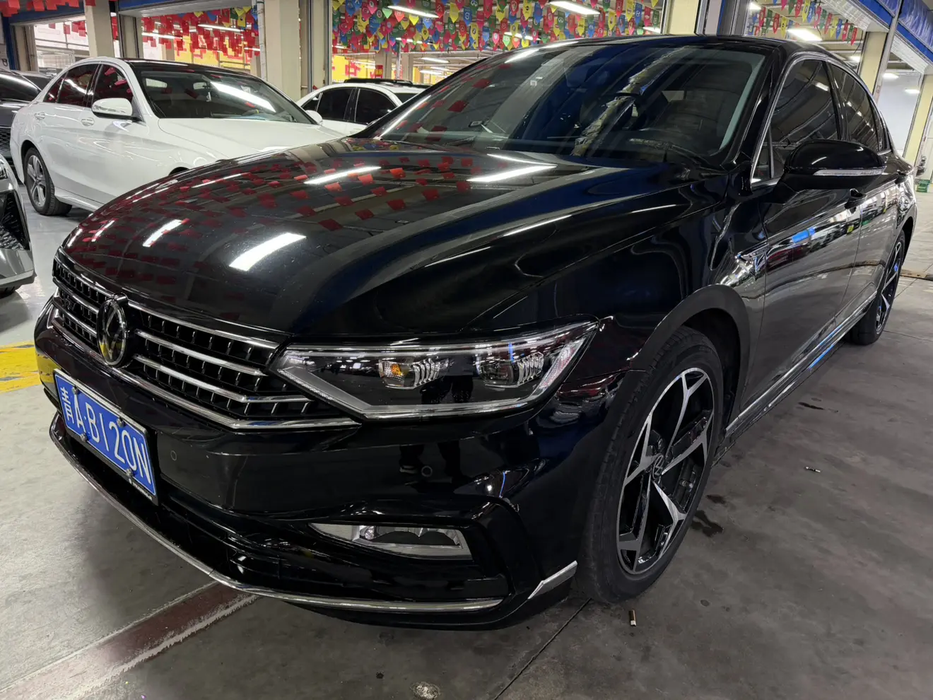 Volkswagen Magotan  из Китая